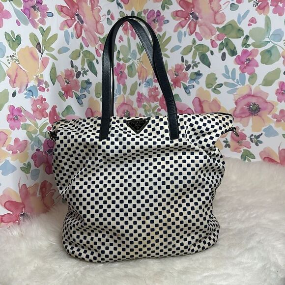 💯Authentic Prada Nylon Tote Handbag🍀 - Picture 7 of 15